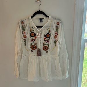 Chelsea & Theodore White Embroidered Shirt